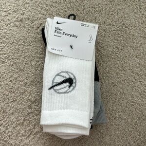 Nike elite everyday basketball socks